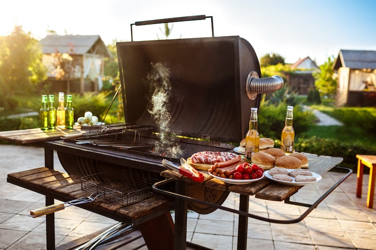 Kamado BBQ met indirect grillen techniek en rookhout voor optimale smaak