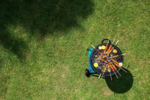 Barbecue met minion methode BBQ voor stabiele en langdurige warmte tijdens het grillen